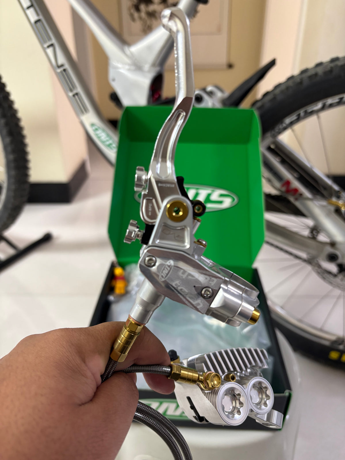 Dnis v4 brake set