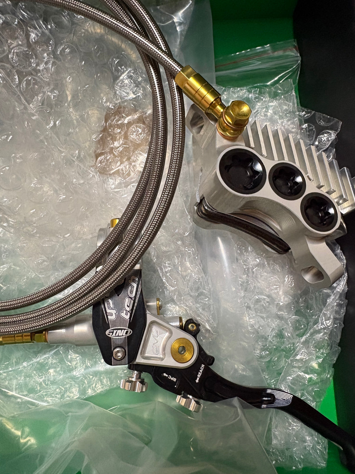 Dnis v6 single brake set
