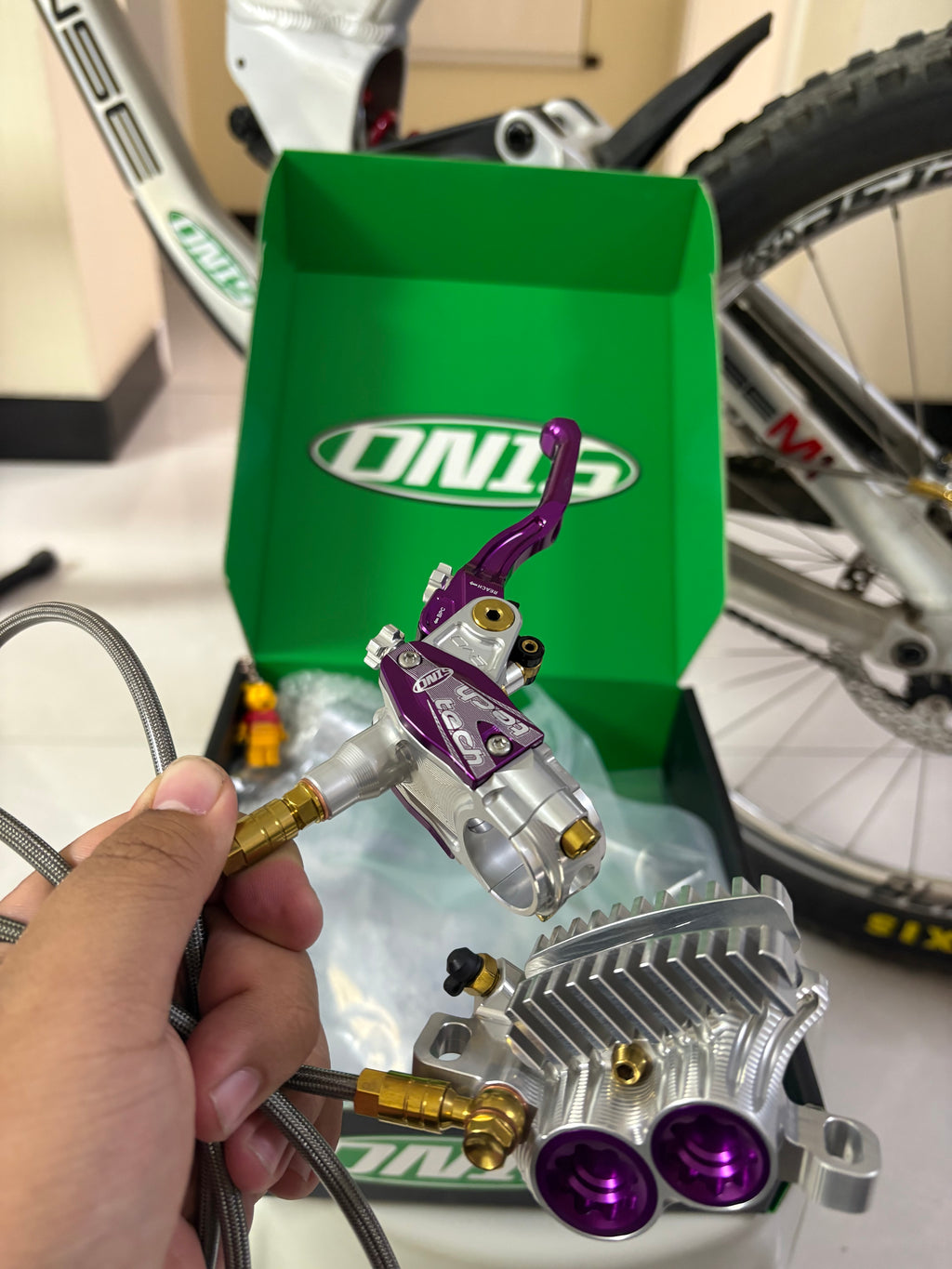Dnis v4 brake set